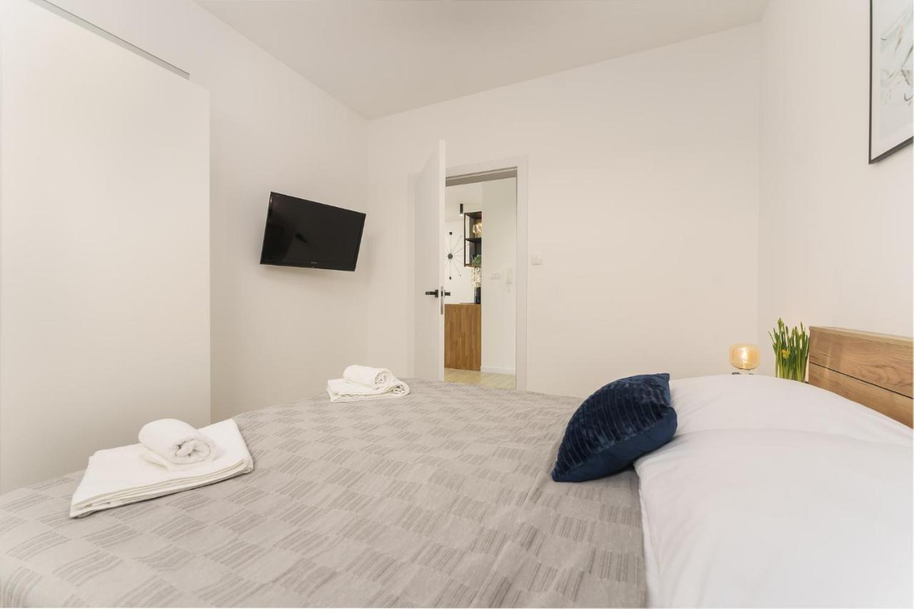 Sunset Resort - Apartament Florencja Гжибово Екстериор снимка